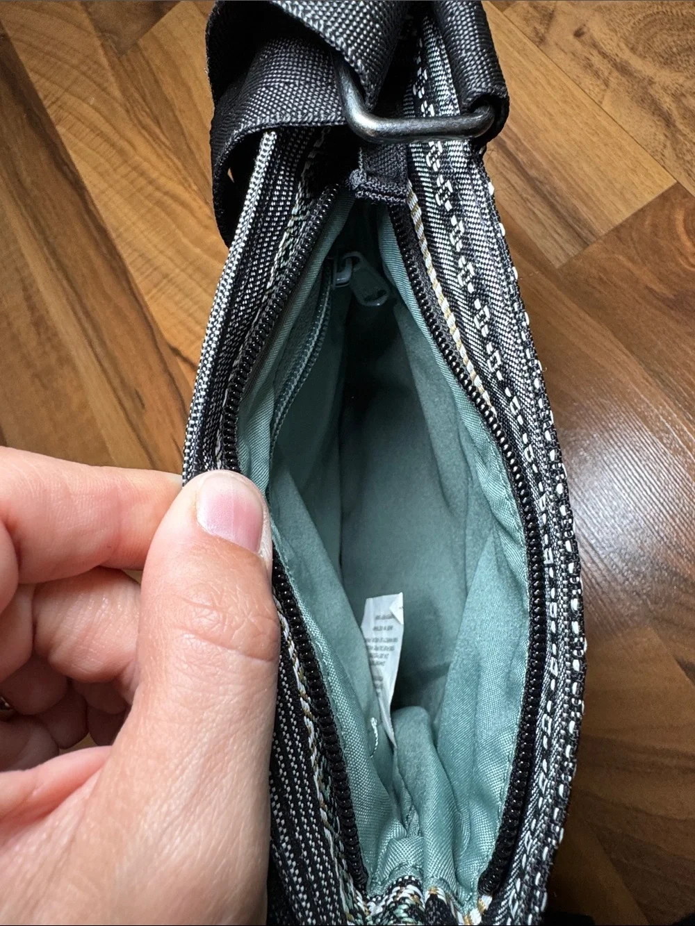 Dakine Black and Gray Patterned Messenger Crossbody Bag
